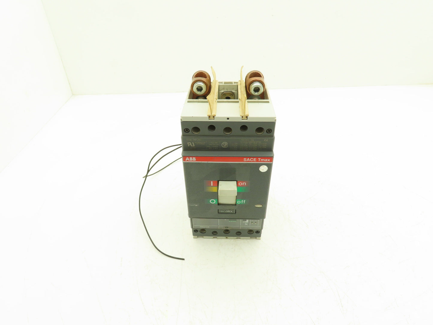 ABB T4H 250 SACE Tmax Circuit Breaker 3 Pole 600V 250A Shunt Trip