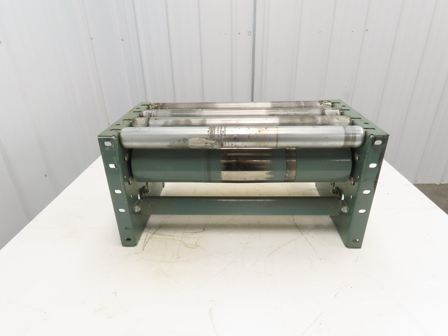 Hytrol 24" Accumulation Roller Conveyor Tail Pulley Assembly 21"BF Belt Drive
