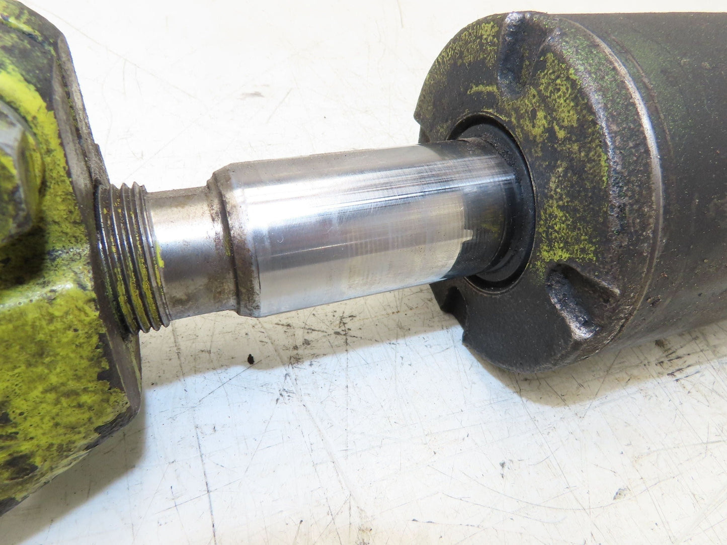 Hyster 325007 E50XL Tilt Cylinder From E50XL Forklift 2.5" Bore ~4" Stroke