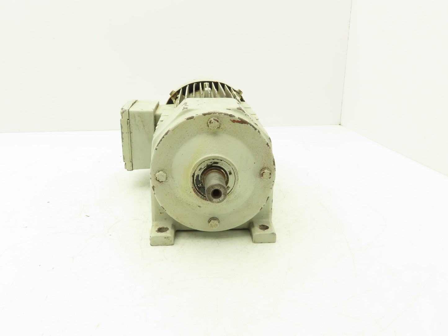 SEW Eurodrive R32DT80N4 Inline Gear Motor 4.5:1 Reducer 1Hp 230/460V 3Ph 374 RPM