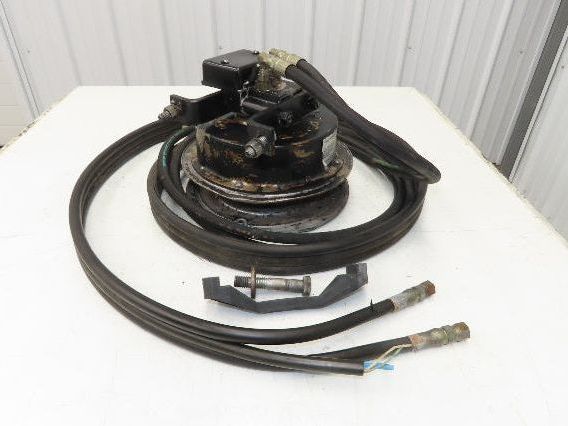 Cascade 677834 HC2R 6-N-1 Cable Hose Reel Forklift Hydraulic Attachment Right