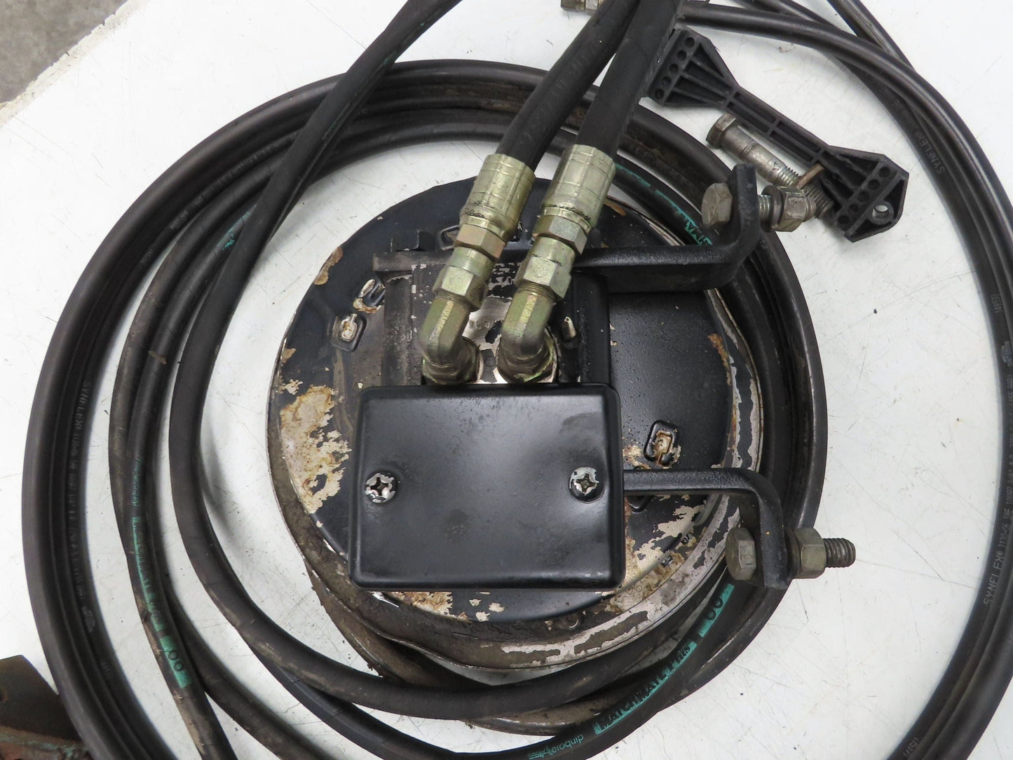 Cascade 677834 HC2R 6-N-1 Cable Hose Reel Forklift Hydraulic Attachment Right