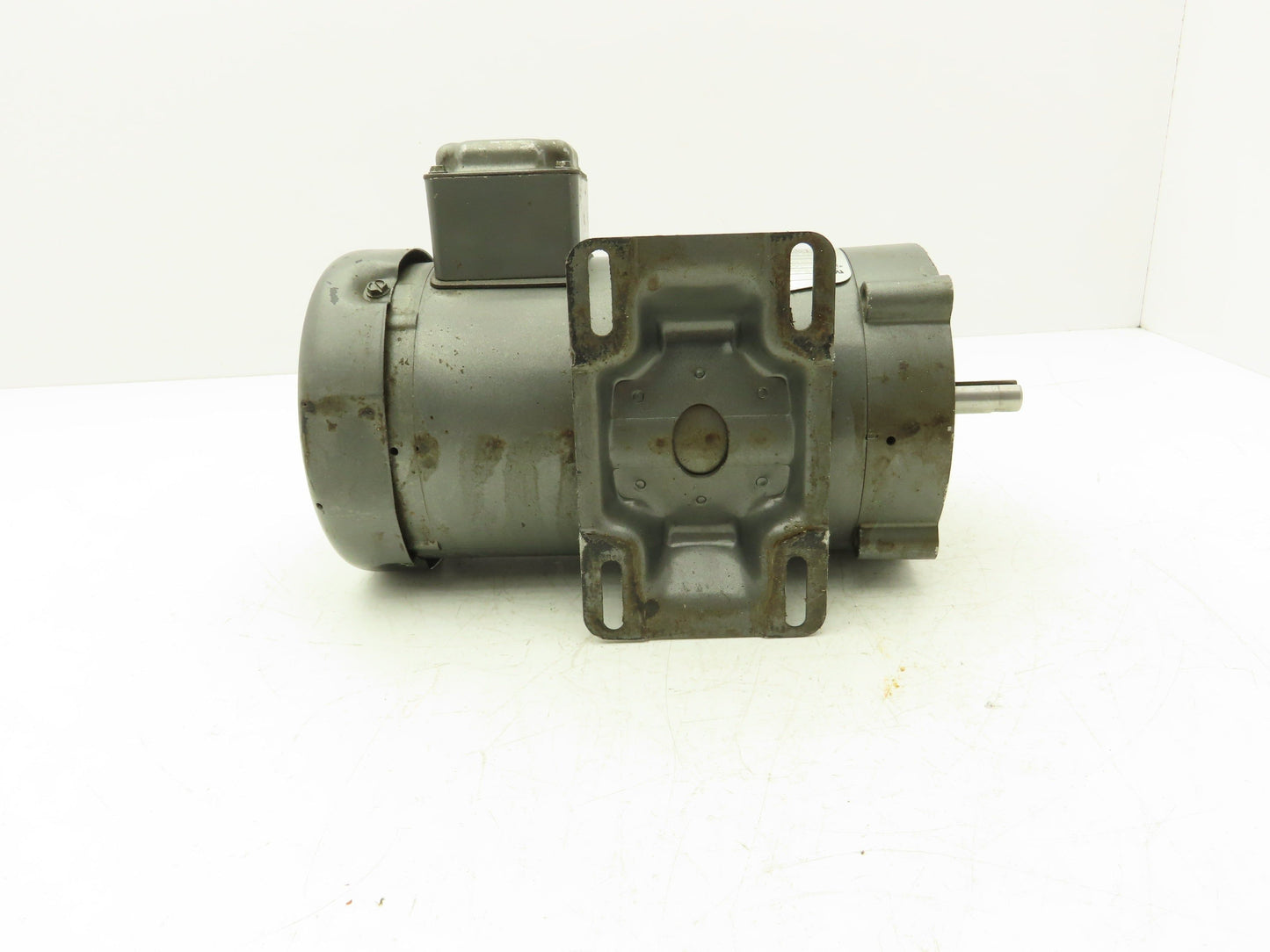 Baldor CM3543 AC Motor 3/4Hp 1140rpm 230/460V 3PH 56C Face TEFC