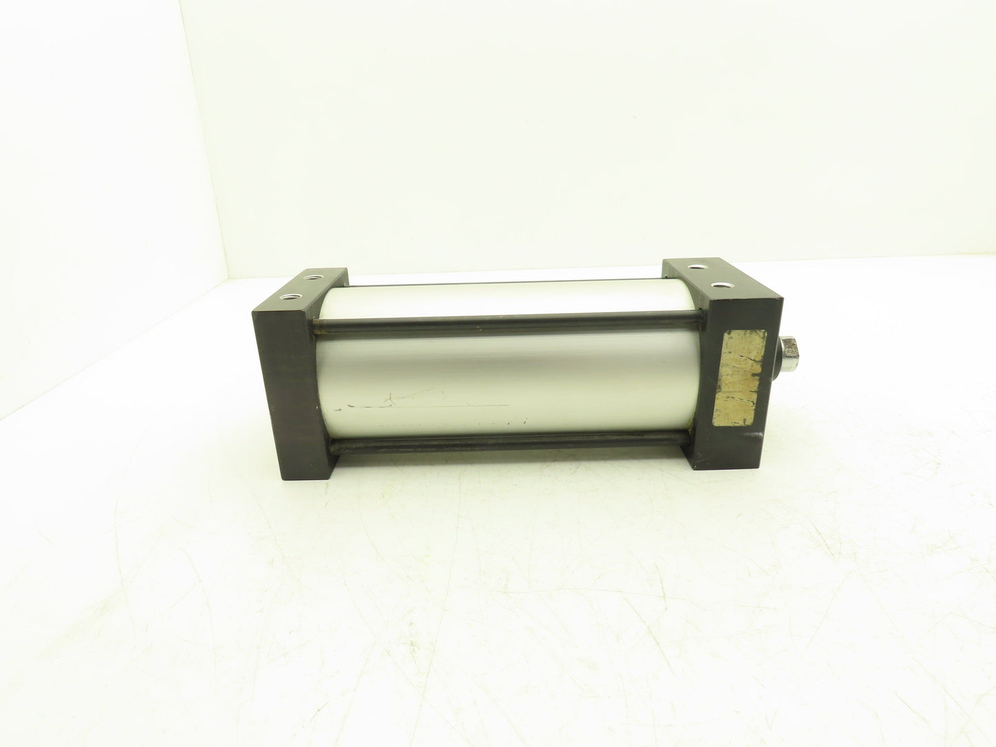 TRD Bimba Pneumatic Air Cylinder 4" Bore 8" Stroke 250 PSI Bottom Tapped