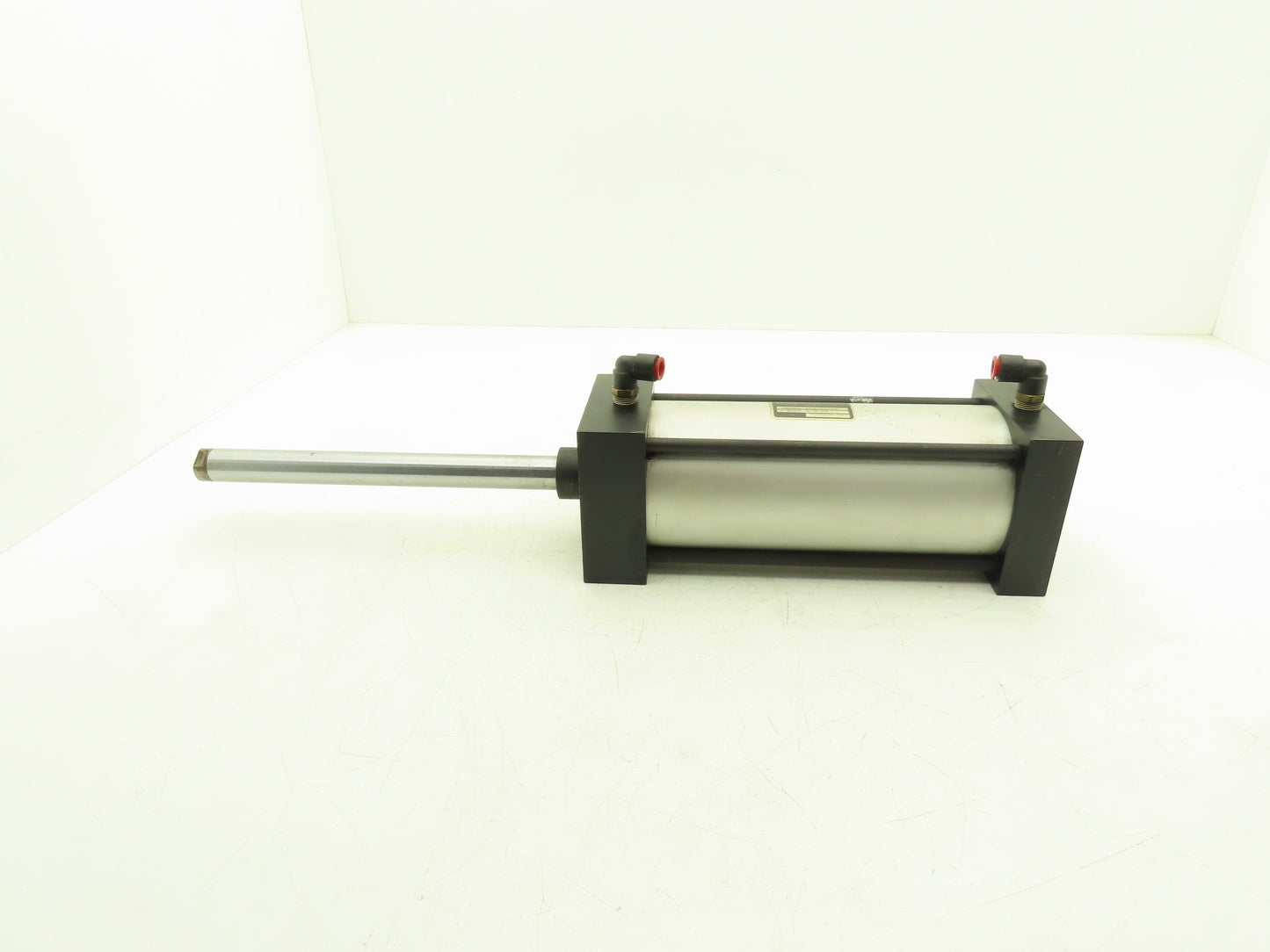 Pneumatic Air Cylinder 4" Bore 8" Stroke 250 PSI 10.25" Extended Rod