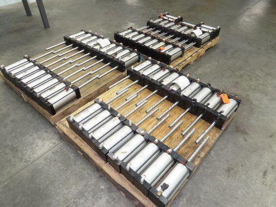 TRD Bimba Pneumatic Air Cylinder 4" Bore 8" Stroke 250 PSI 10.25" Extended Rod