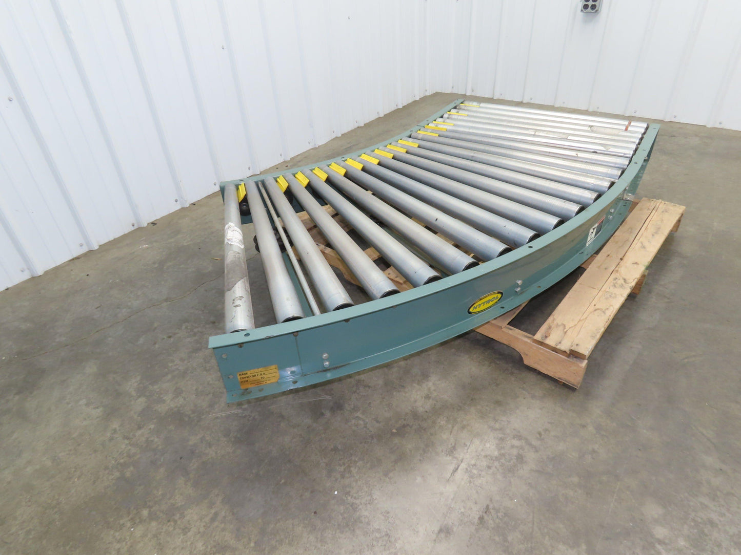 Hytrol 36" Accumulation Roller Conveyor 45° Curve V-Belt Slave Drive 33"BF