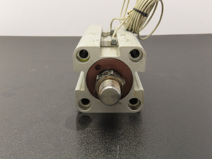 SMC CHDKGB40-100M Hydraulic Cylinder 40mm Bore 100mm Stroke Double Acting