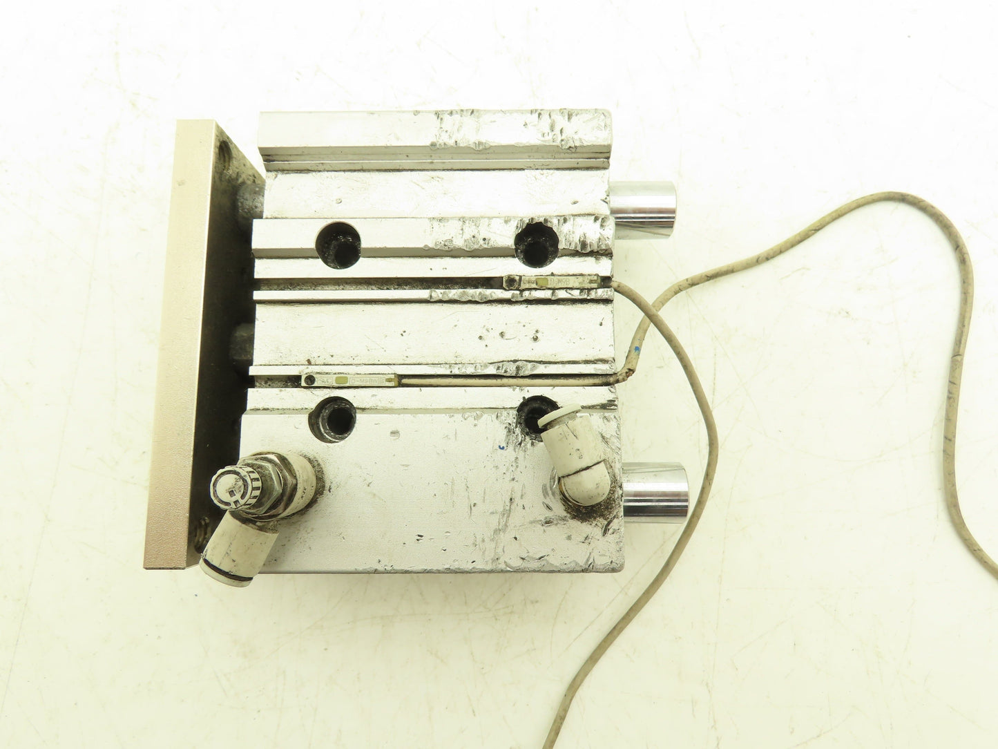 SMC Pneumatic Slide Bearing Guided Air Cylinder 32mm Bore 50mm Stroke