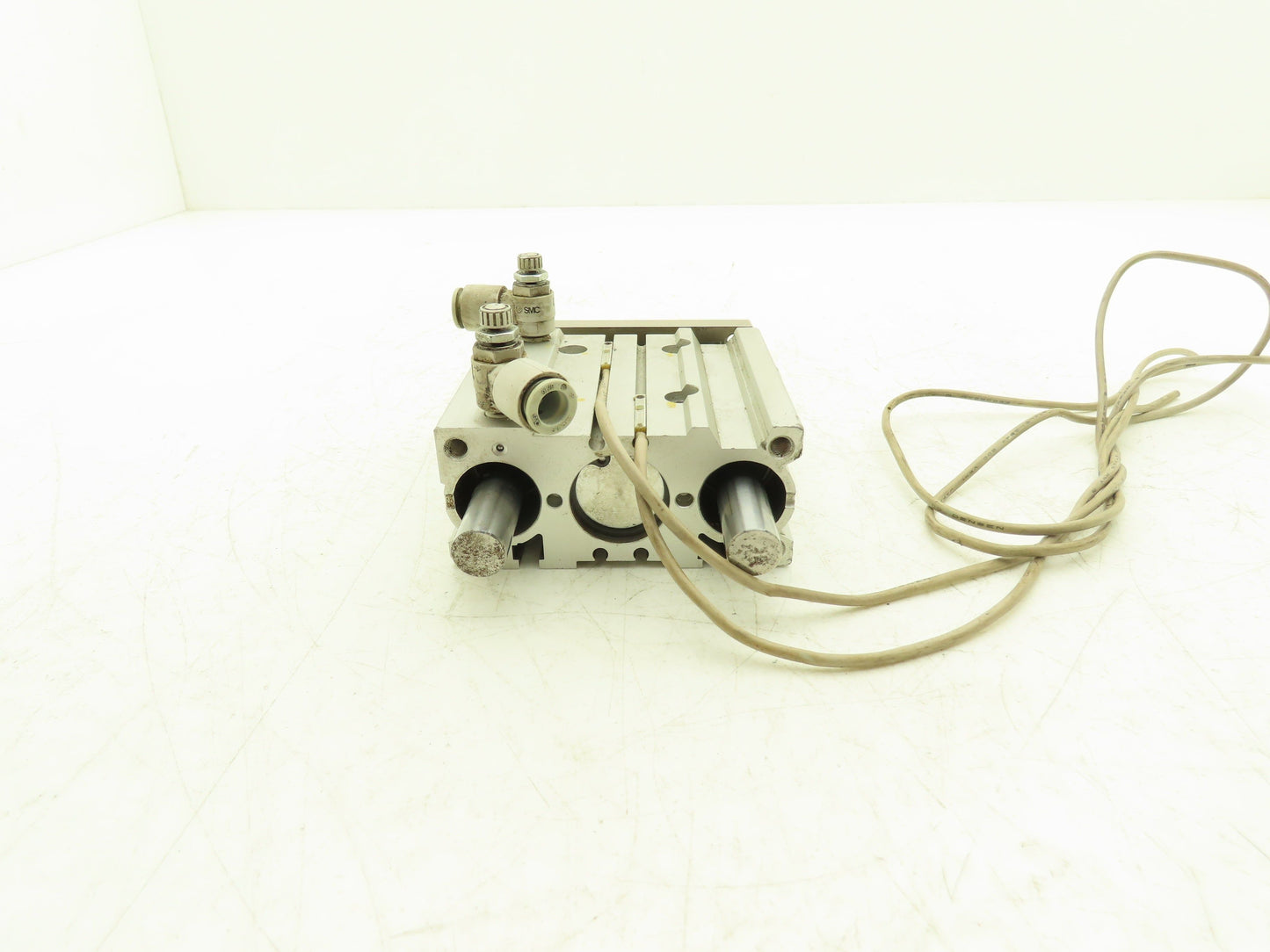 SMC Pneumatic Slide Bearing Guided Air Cylinder 25mm Bore 50mm Stroke