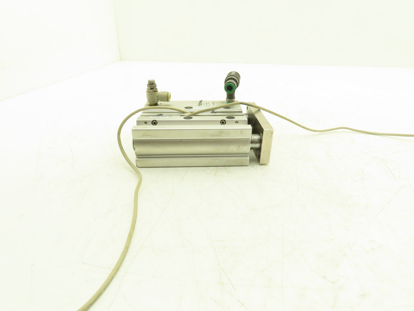 SMC Pneumatic Slide Bearing Guided Air Cylinder 25mm Bore 50mm Stroke