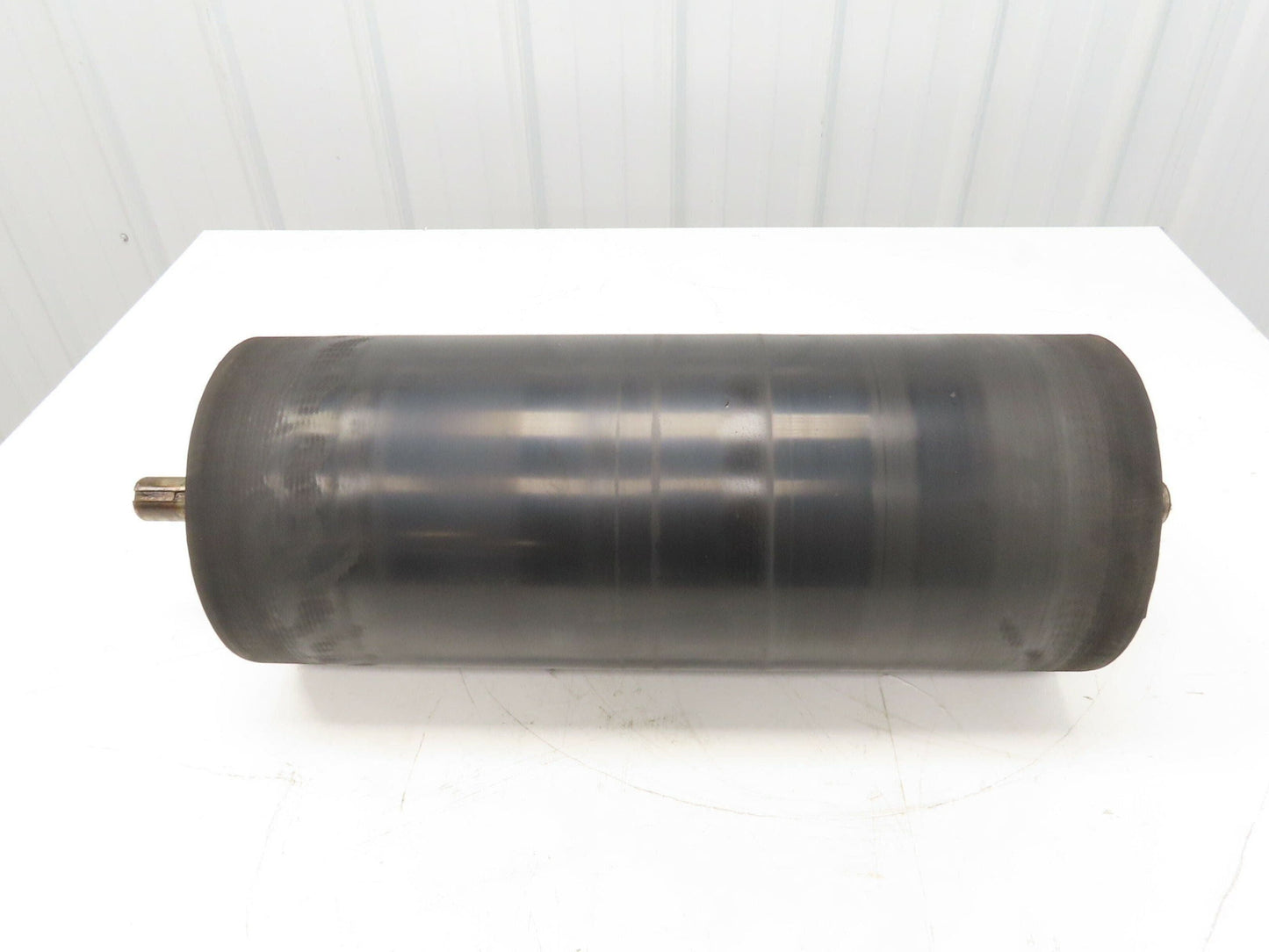 Hytrol 8"x 20.5" Center Drive Pulley for 24" Conveyor 1-1/16" x 1-3/16" Shaft