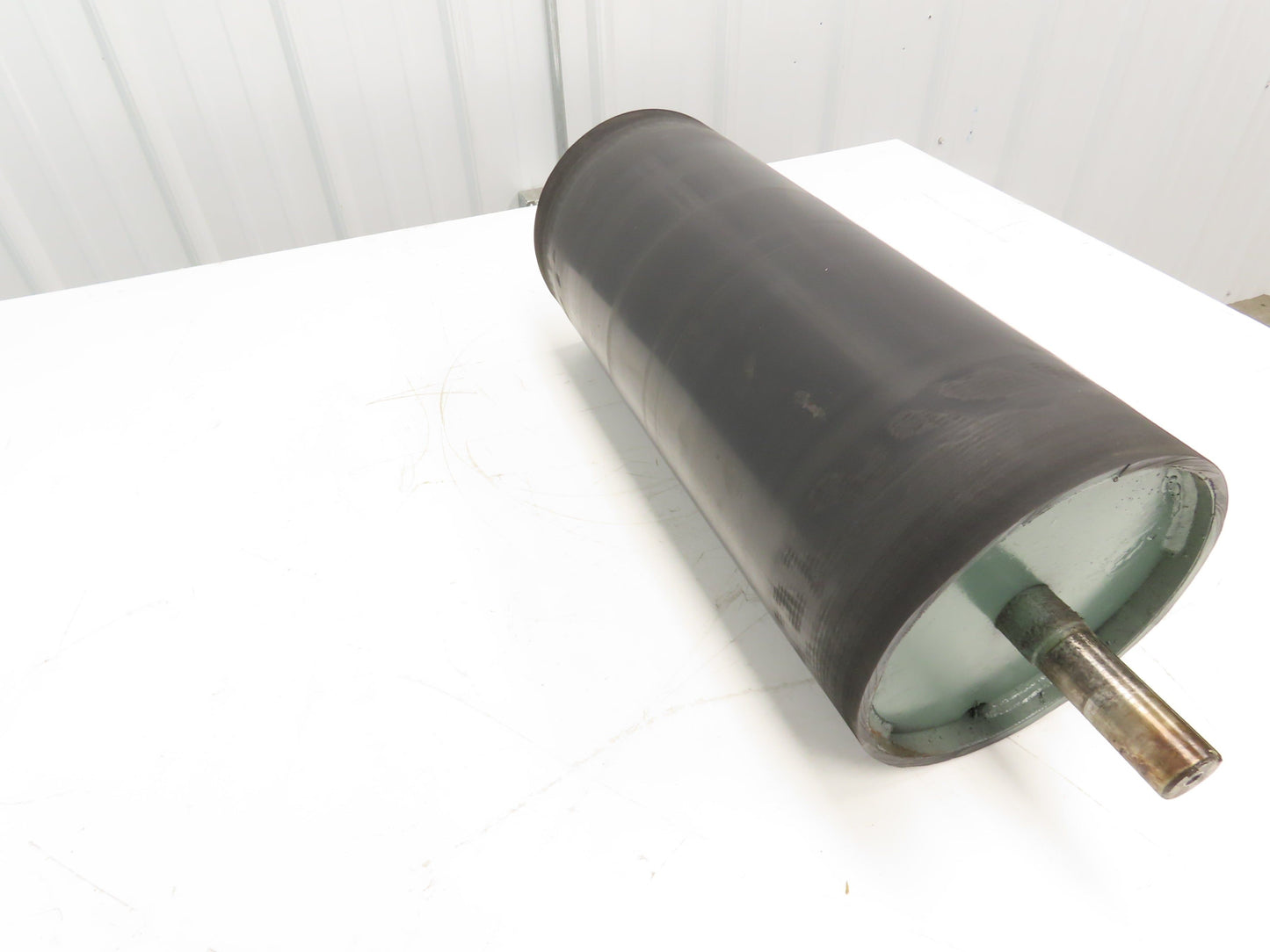 Hytrol 8"x 20.5" Center Drive Pulley for 24" Conveyor 1-1/16" x 1-3/16" Shaft