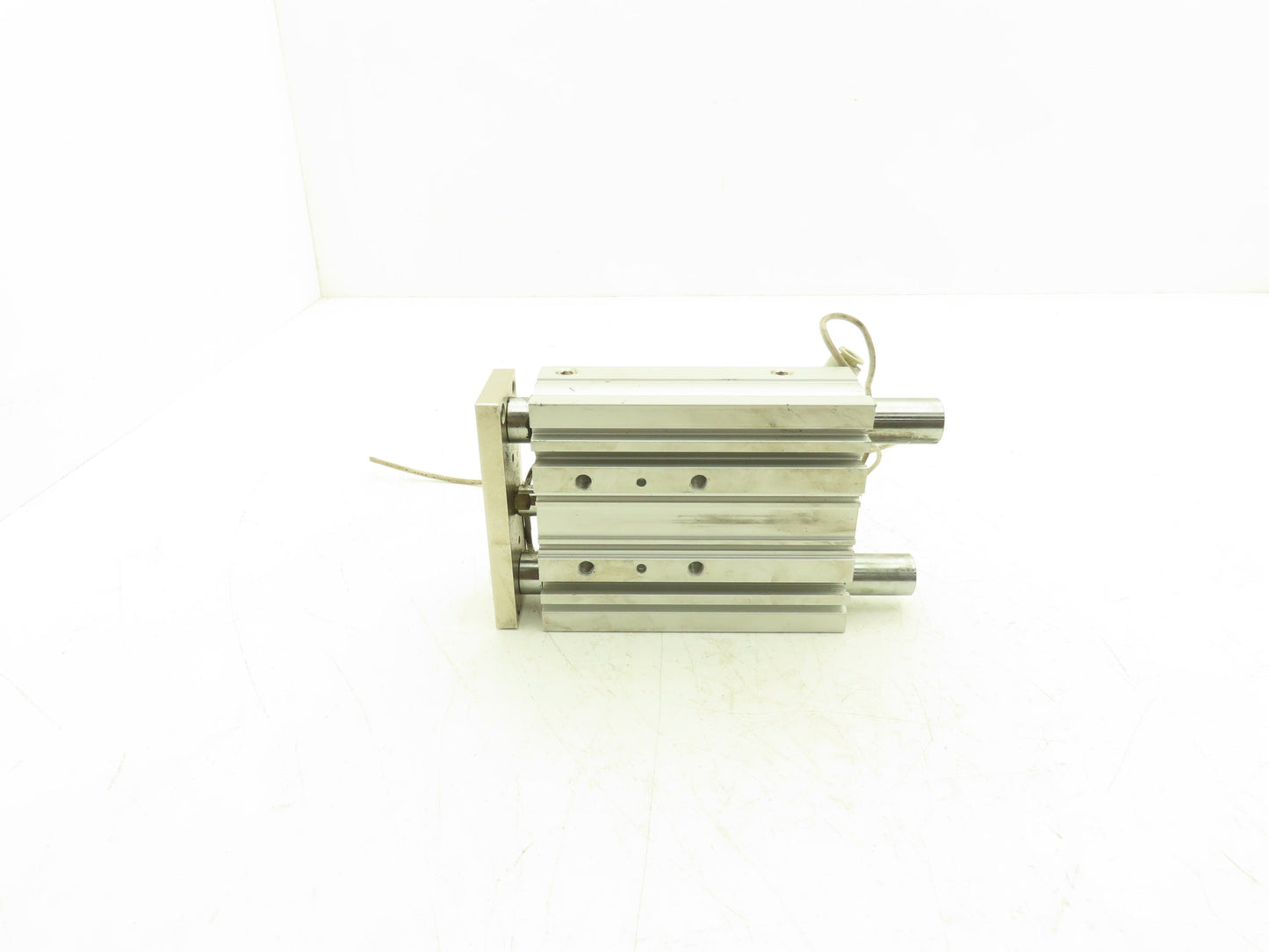 SMC Pneumatic Slide Bearing Guided Air Cylinder 32mm Bore 100mm Stroke