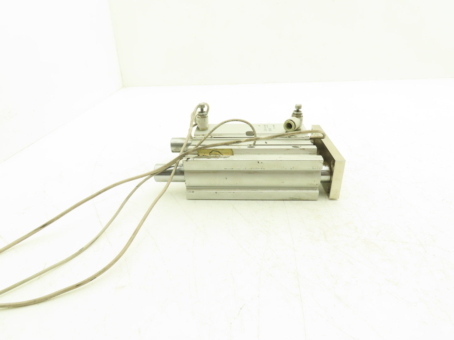 SMC Pneumatic Slide Bearing Guided Air Cylinder 32mm Bore 100mm Stroke