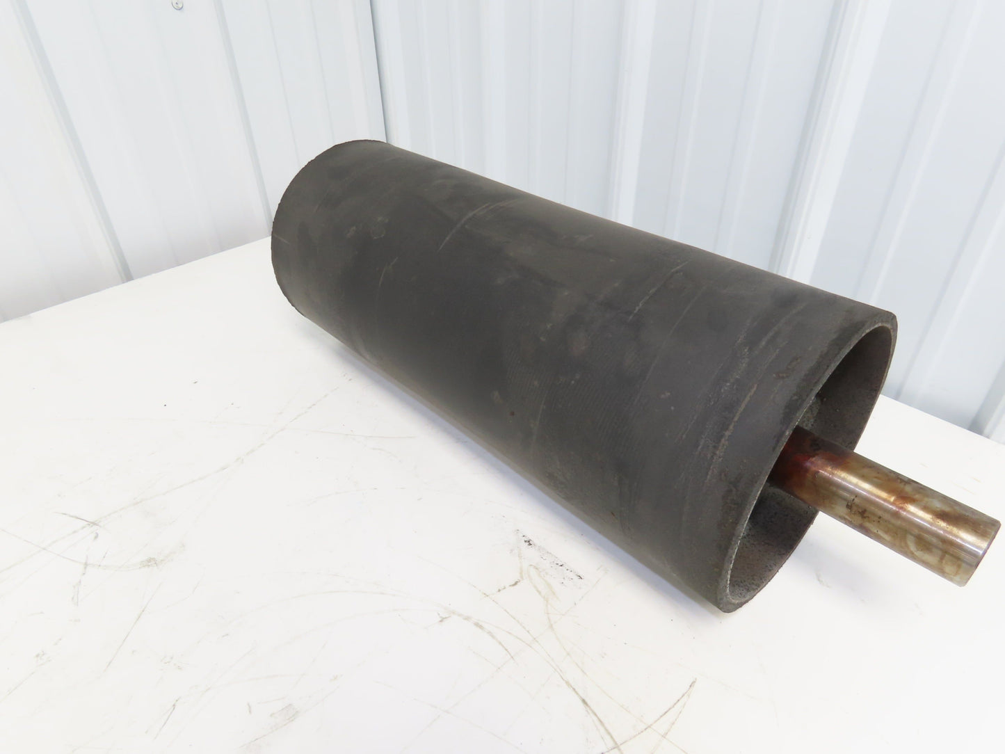 Hytrol 8"x 20.5" Center Drive Pulley 24" Conveyor 1-11/16" Shaft SA-039646-024