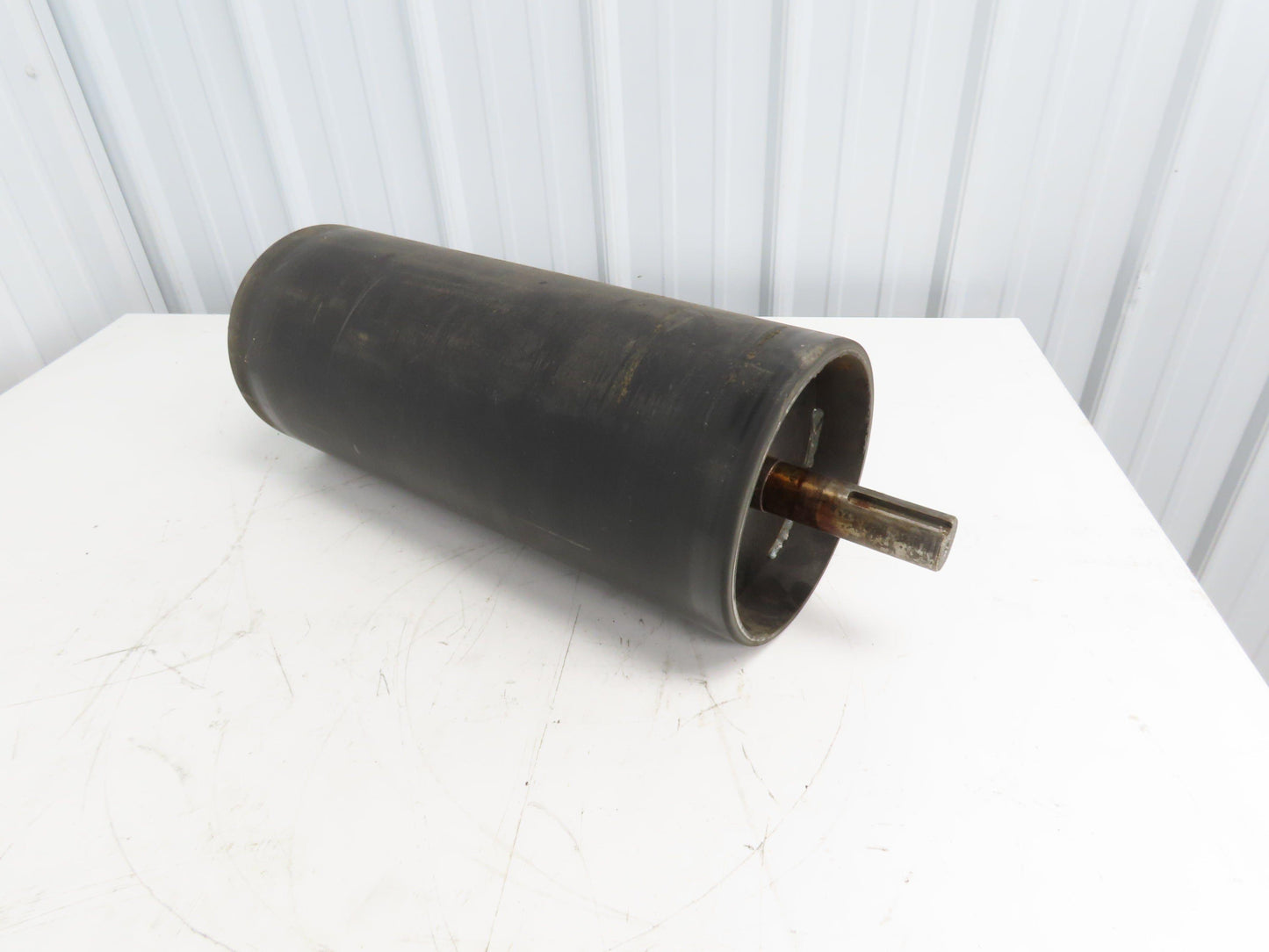 Hytrol 8"x 20.5" Center Drive Pulley 24" Conveyor 1-7/16" Shaft SA-040301-024