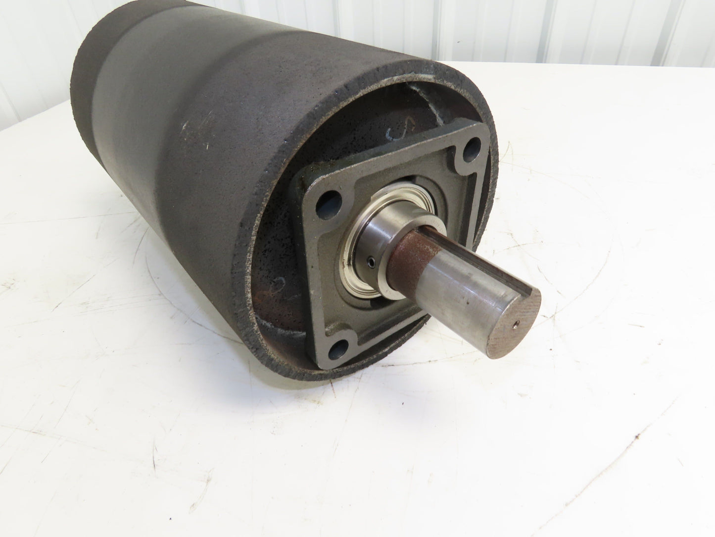 Hytrol 8"x 14.5" Center Drive Pulley 24" Conveyor 1-11/16" Shaft SA-039646-024