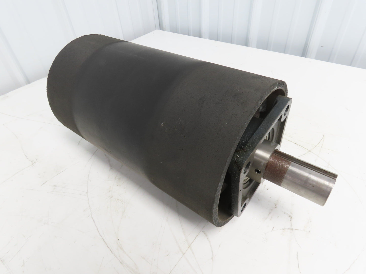 Hytrol 8"x 14.5" Center Drive Pulley 24" Conveyor 1-11/16" Shaft SA-039646-024