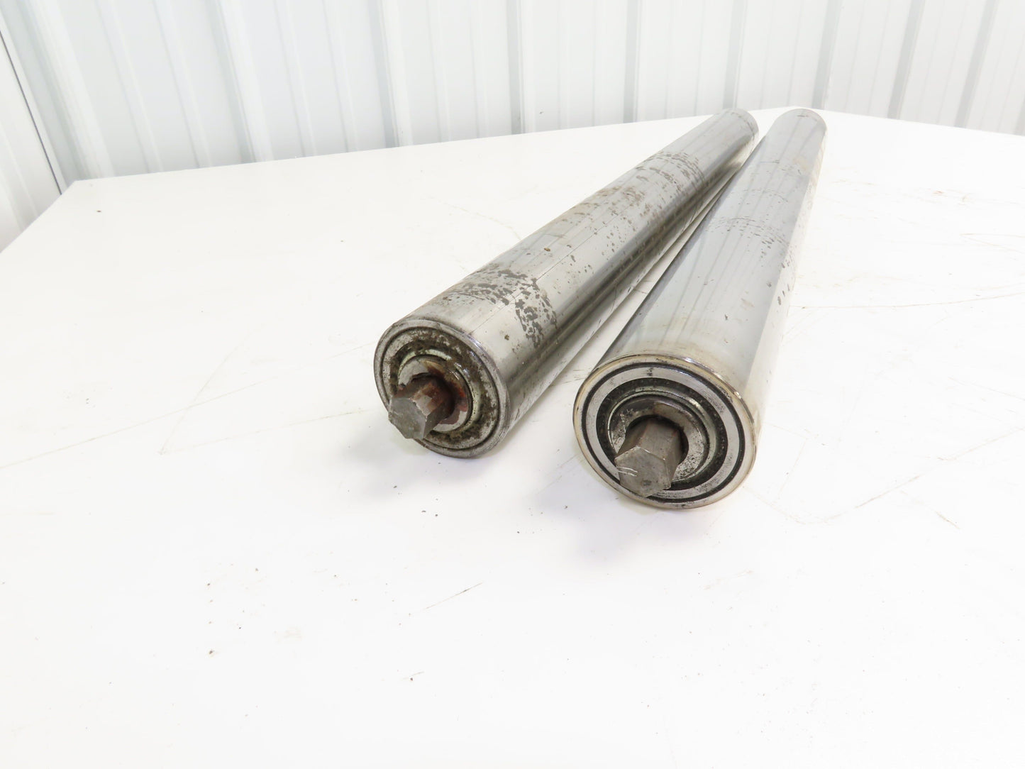 Hytrol 2-5/8" Snub Idler Roller 30" Hytrol Conveyor 27"BF 11/16" Hex Lot of 2