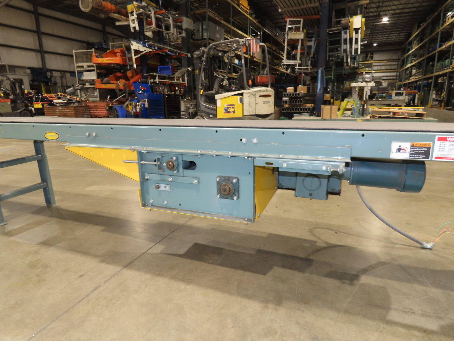 Hytrol 18"x 110' 4" Slider Bed Conveyor 16" Belt 2Hp 230/460V Center Drive 52fpm