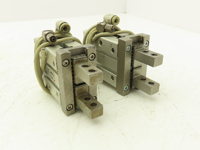 SMC MHZ2-20D2 Pneumatic Parallel Air Gripper 20mm Bore Double Acting Lot of 2