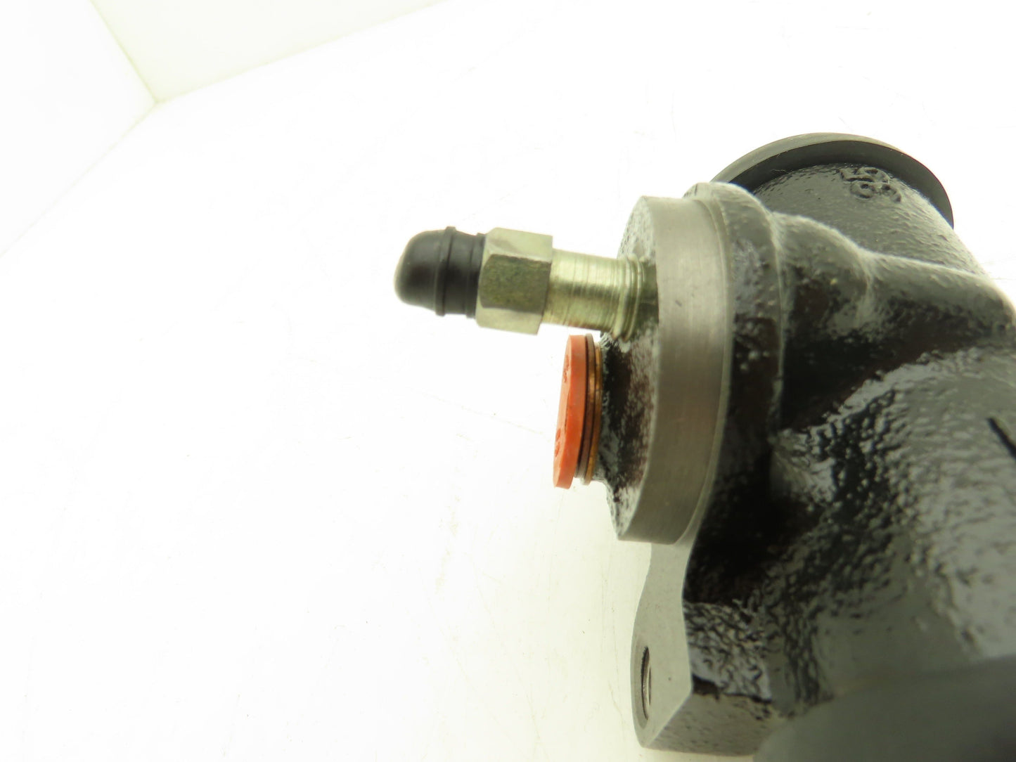 Yale 030957800 Forklift Wheel Brake Cylinder 	Lot of 2