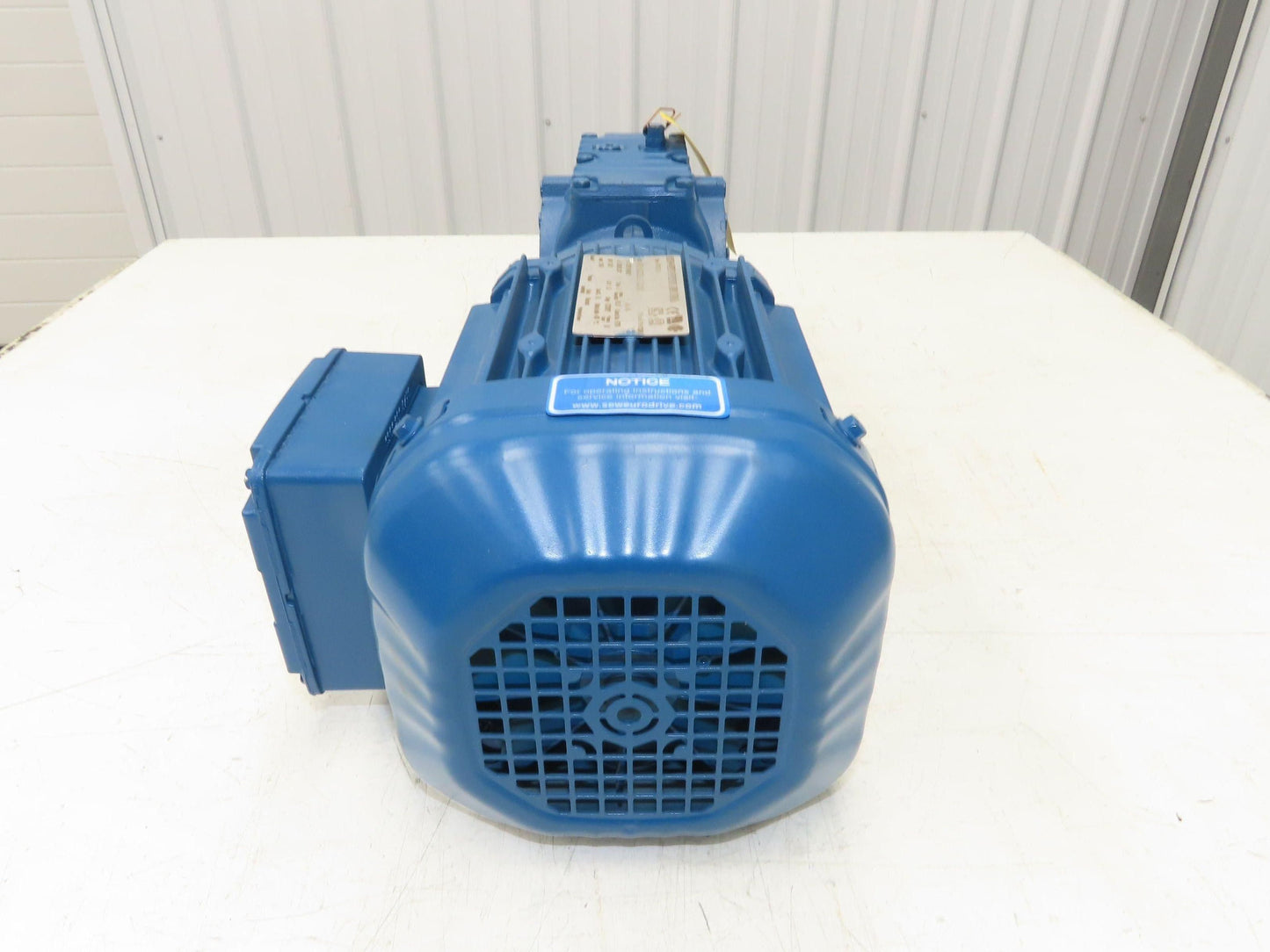 Sew Eurodrive SA47DRE90L6 Gearmotor 26rpm 44:1 1Hp 230/460V 3PH Hollow Shaft