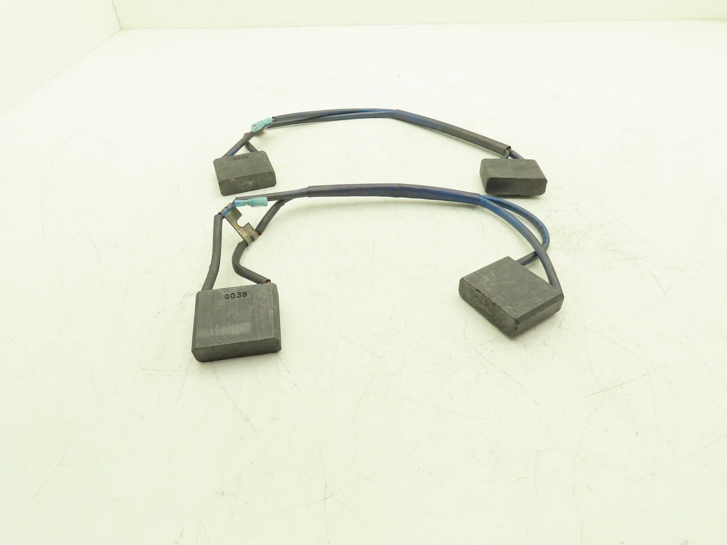 Yale 582004084 Forklift Motor Brush Kit 4-Brush 2 PC  11/16"x2-1/8"x1-3/4"