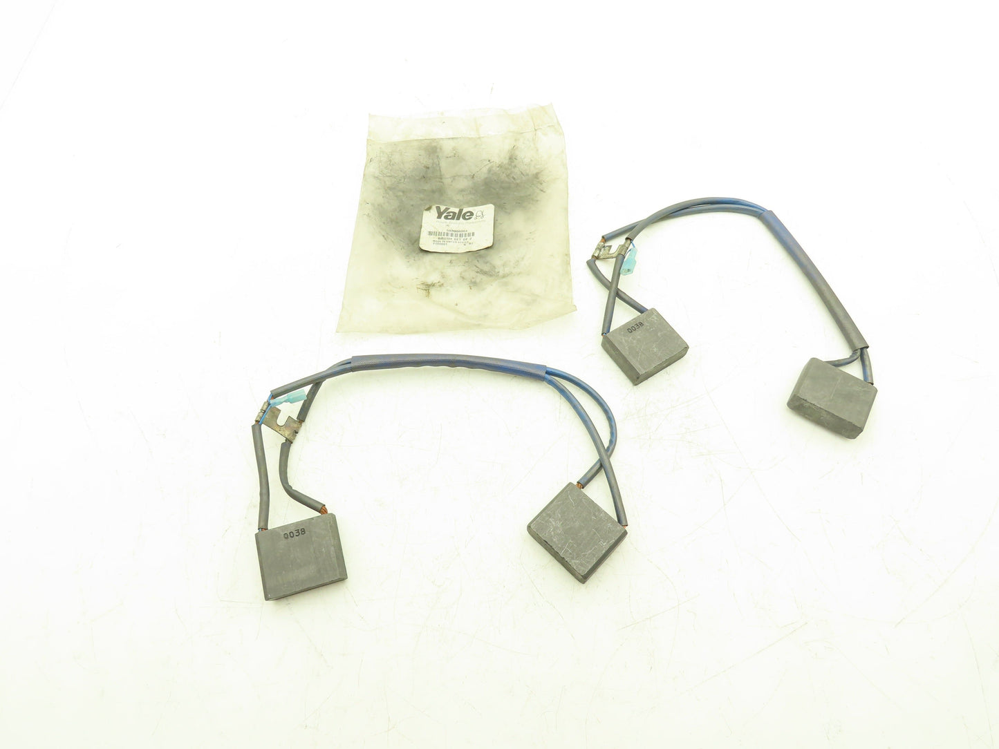Yale 582004084 Forklift Motor Brush Kit 4-Brush 2 PC  11/16"x2-1/8"x1-3/4"