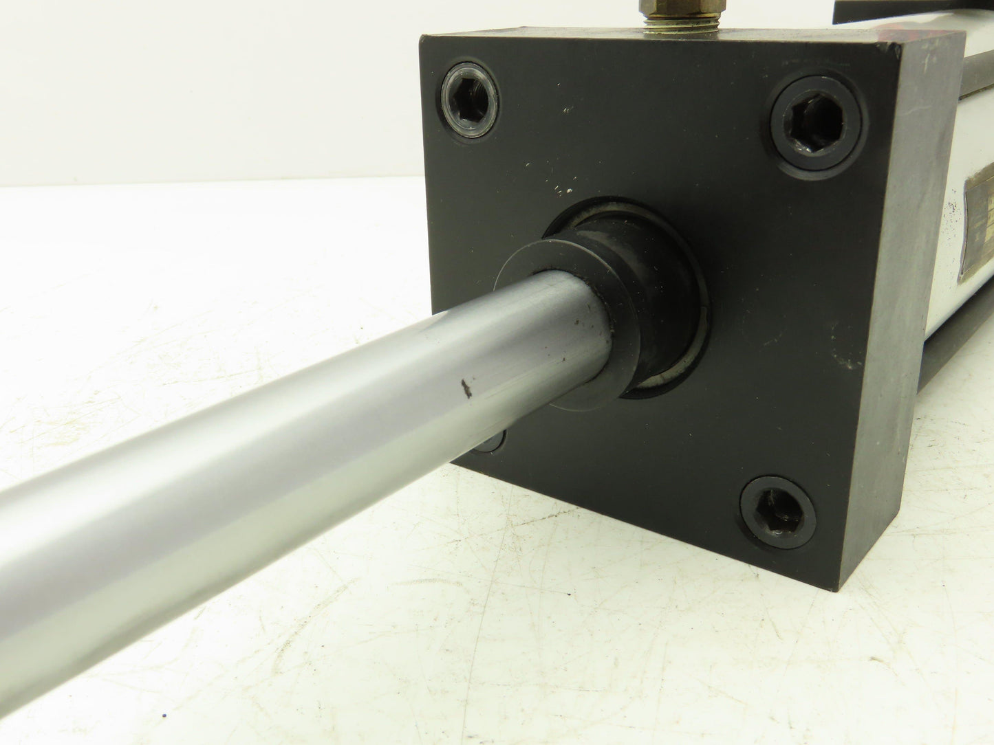 Norgren Pneumatic Air Cylinder 4" Bore 8" Stroke 250 PSI Bottom Tapped