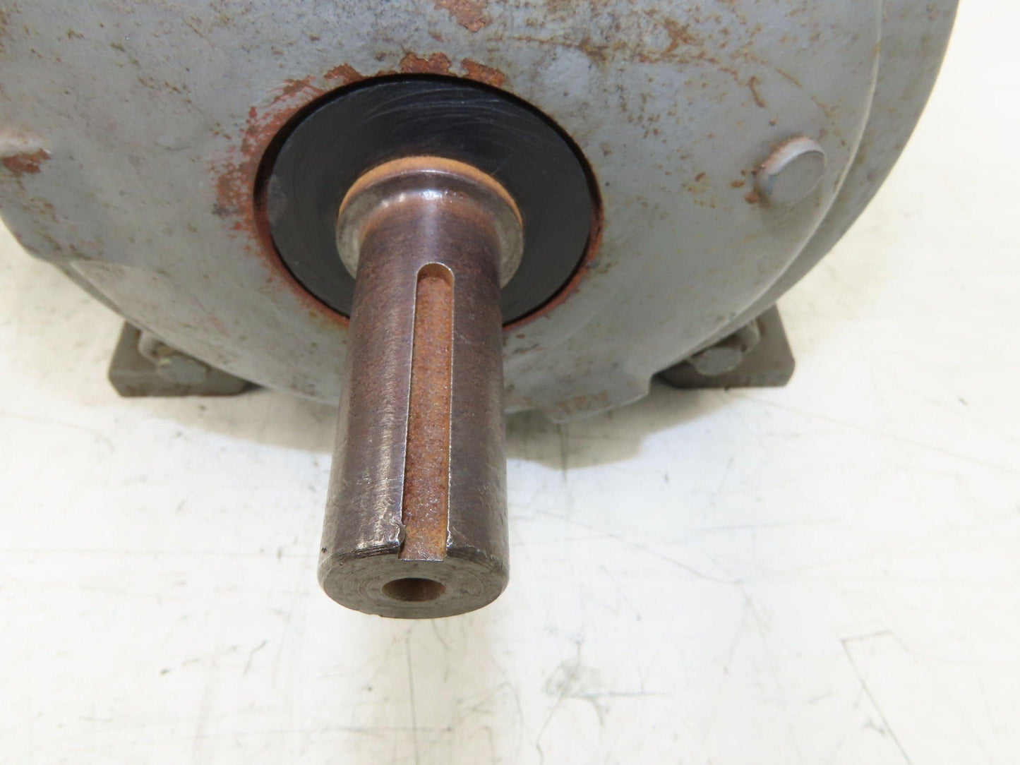 US Motors E056B AC Motor 1Hp 1774rpm 460v 3PH 182U Frame 7/8" Shaft TE