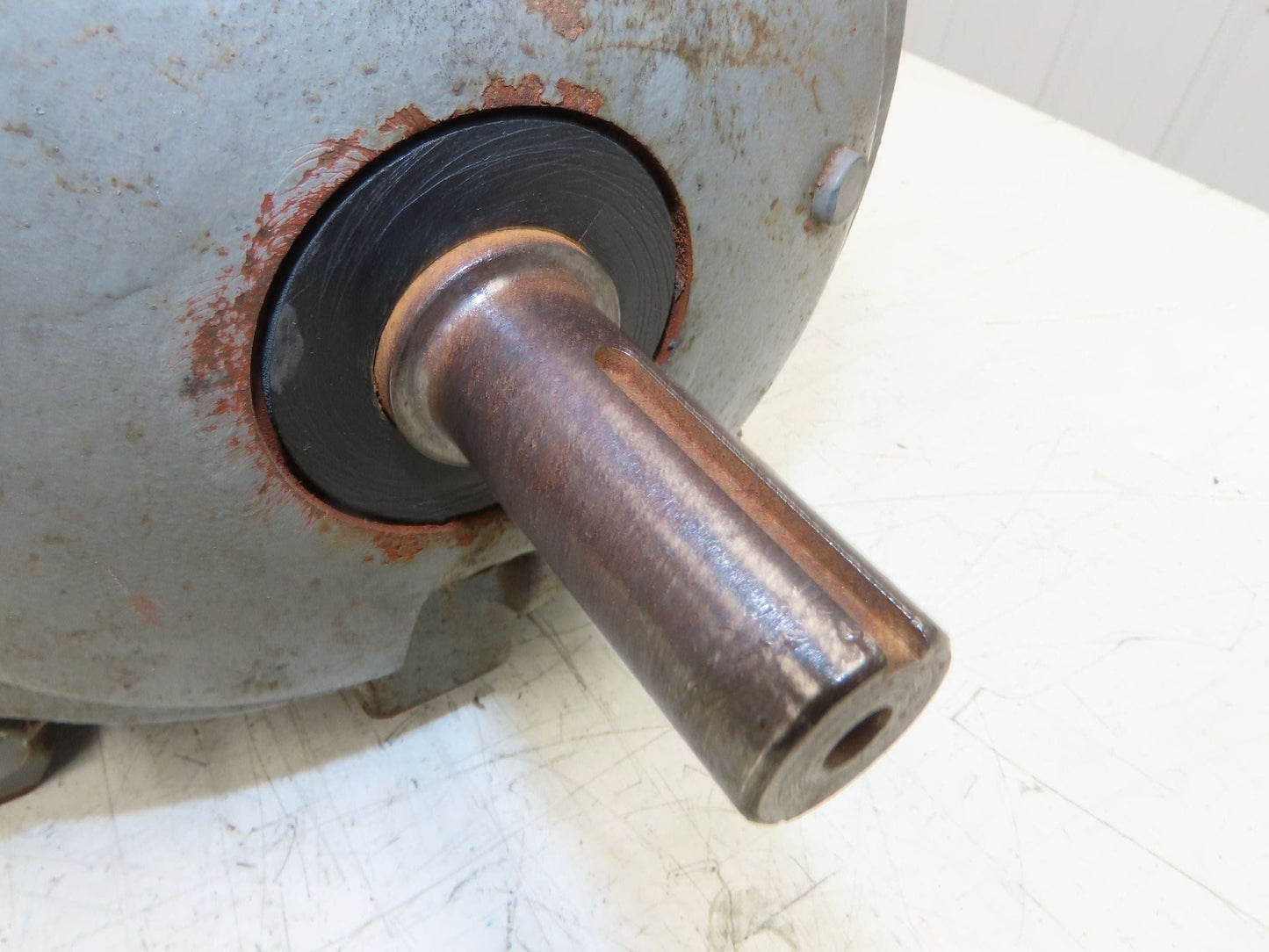 US Motors E056B AC Motor 1Hp 1774rpm 460v 3PH 182U Frame 7/8" Shaft TE