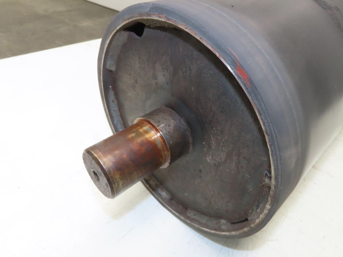 Hytrol 8"x 20.5" Center Drive Pulley 24" Conveyor 21BF Motor Mount Ext Shaft 10"