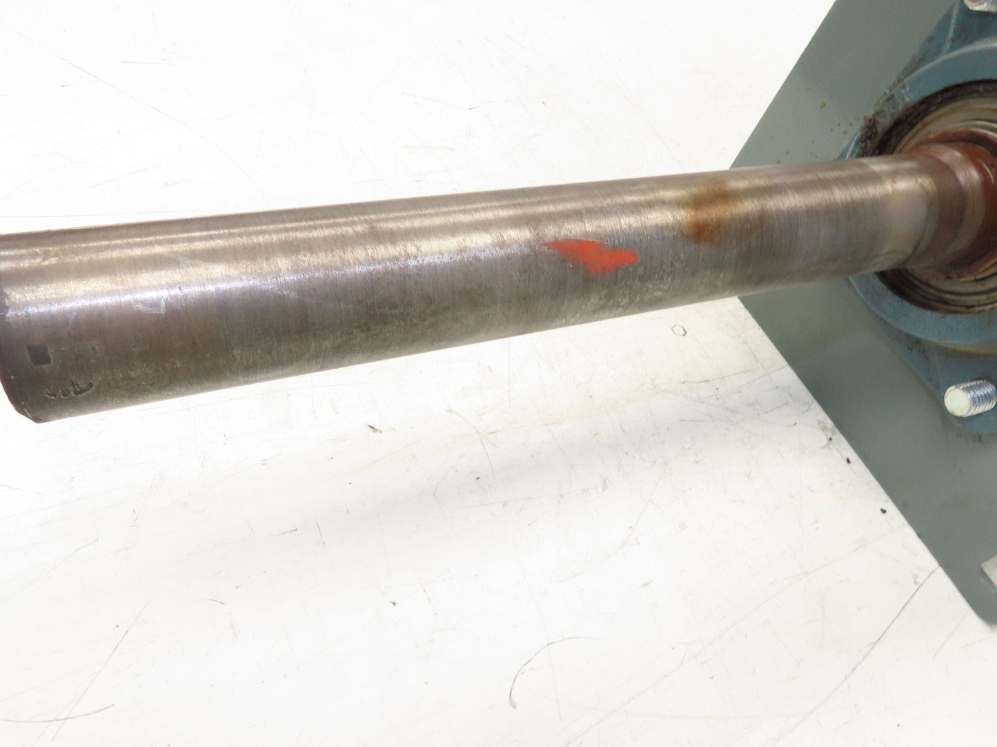 Hytrol 8"x 20.5" Center Drive Pulley 24" Conveyor 21BF Motor Mount Ext Shaft 10"