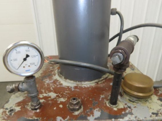 Vickers V105C30 Hydraulic Power Unit 10 Gal 7.5gpm 1000psi 2Hp 230/460v 3Ph