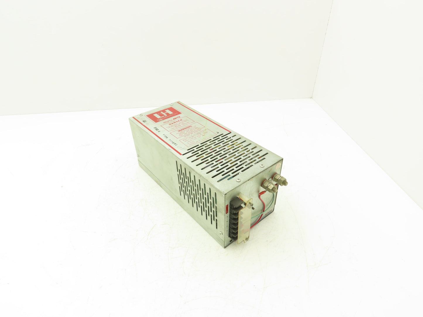 L & H Research MM31-EO655-115 Mighty-Mite Power Supply Conditioner 750W 15V 40A