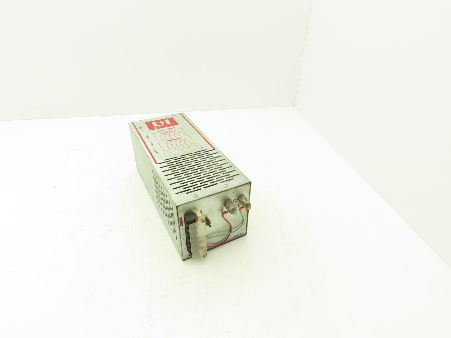 L & H Research MM31-EO655-115 Mighty-Mite Power Supply Conditioner 750W 15V 40A