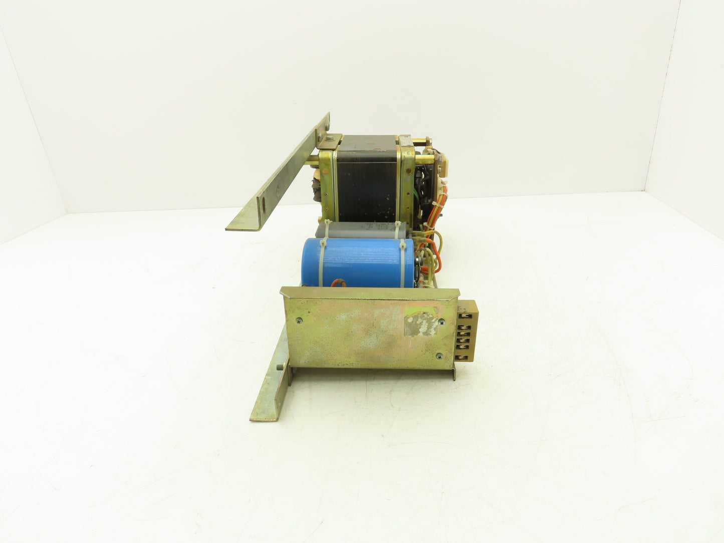 Gould ECV350/7SX Volstat Power Supply Conditioner Out 17DCV 16A In 230V