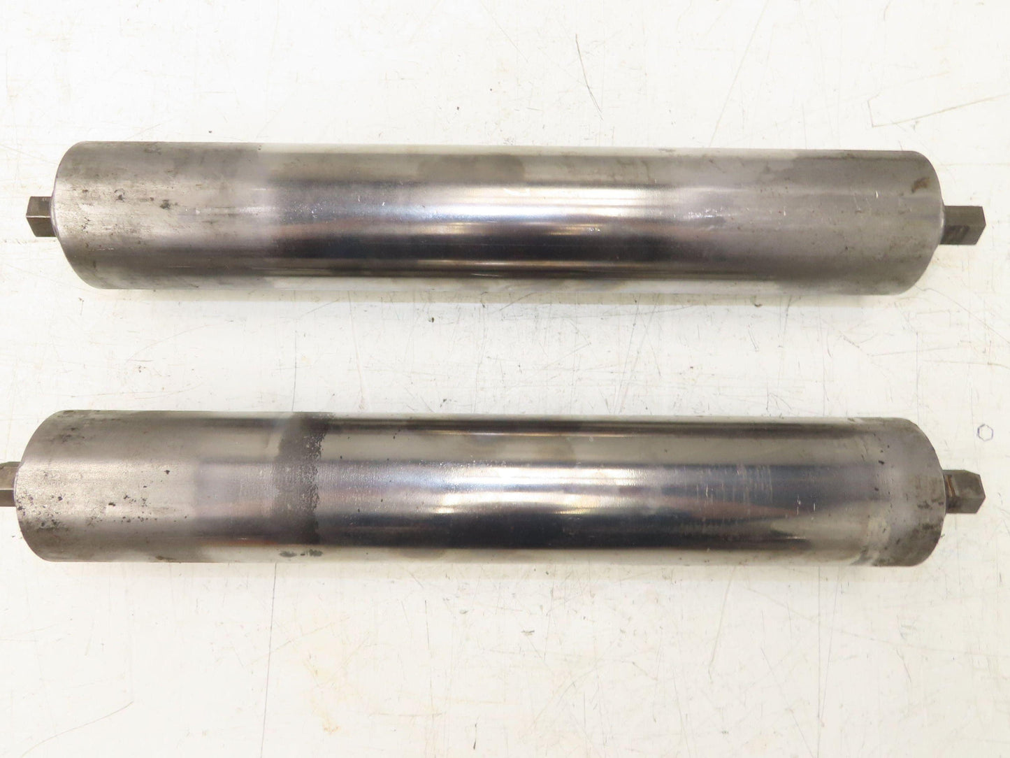 Hytrol 2.5" Snub Idler Roller 18" Hytrol Conveyor 15"BF 11/16" Hex Lot of 2