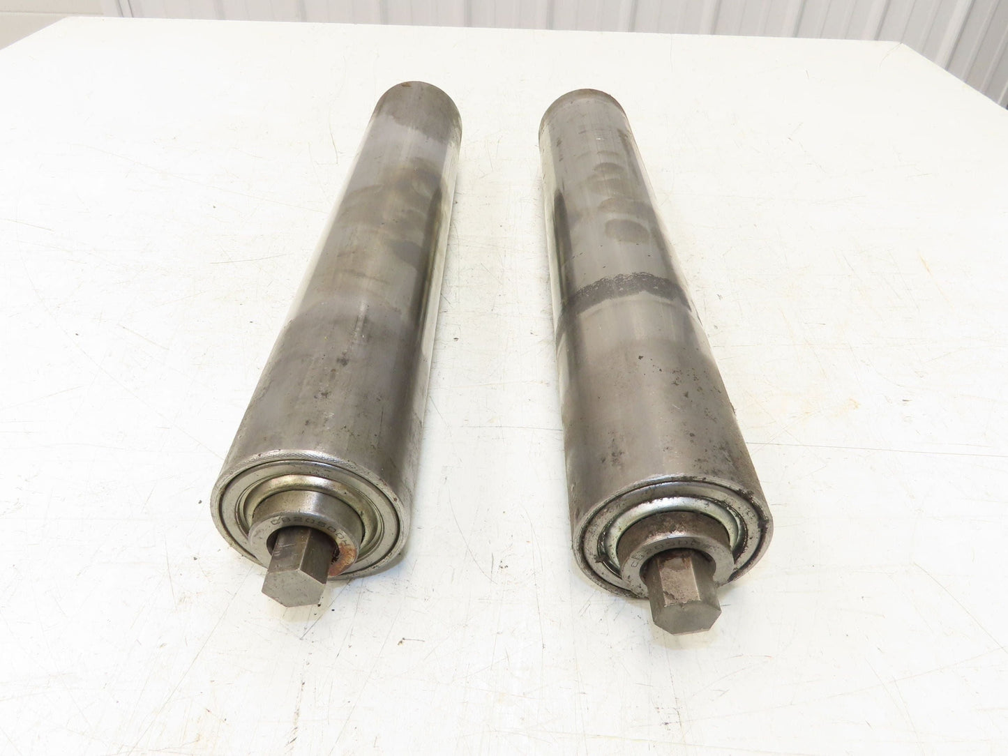 Hytrol 2.5" Snub Idler Roller 18" Hytrol Conveyor 15"BF 11/16" Hex Lot of 2