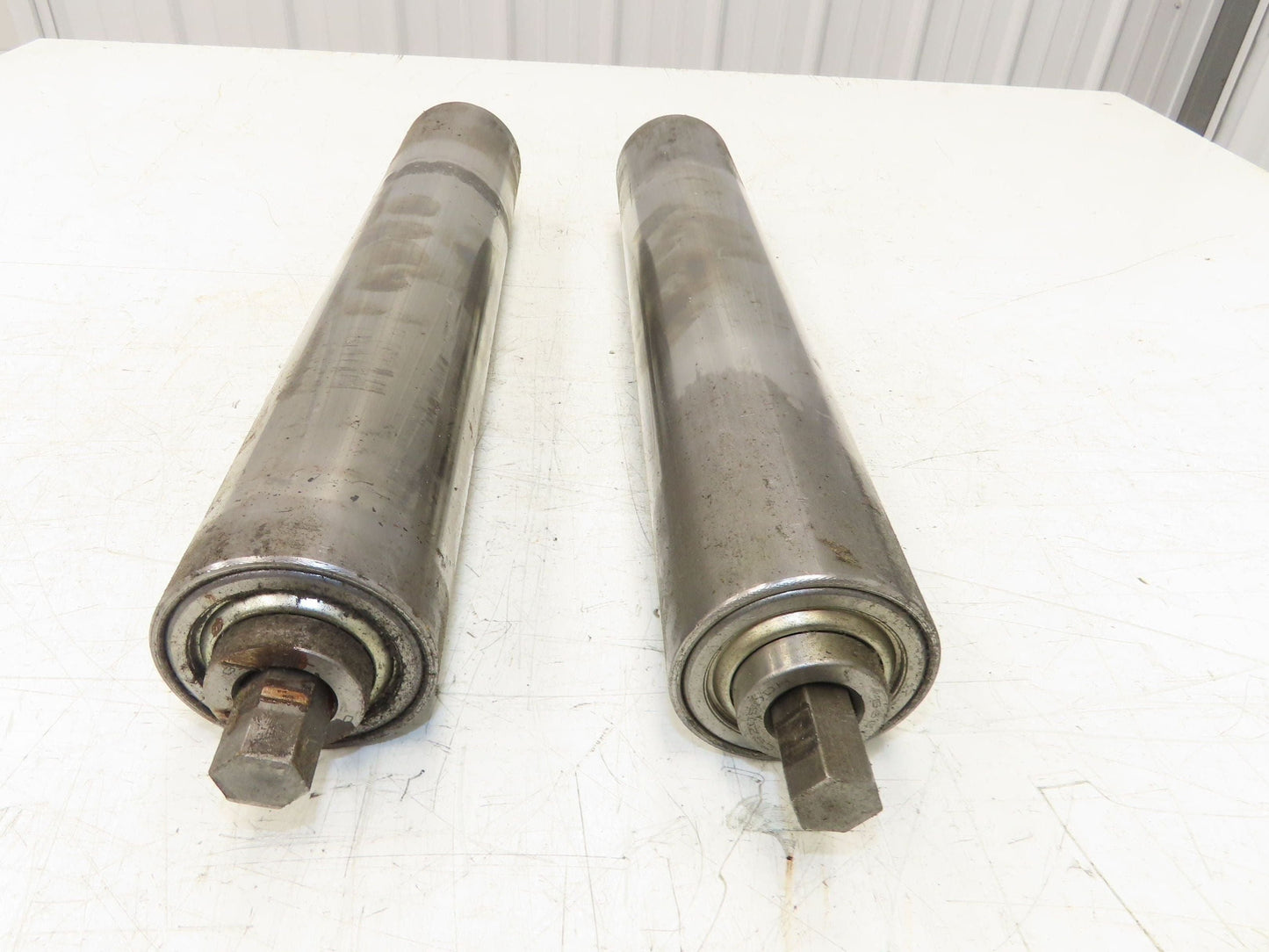 Hytrol 2.5" Snub Idler Roller 18" Hytrol Conveyor 15"BF 11/16" Hex Lot of 2