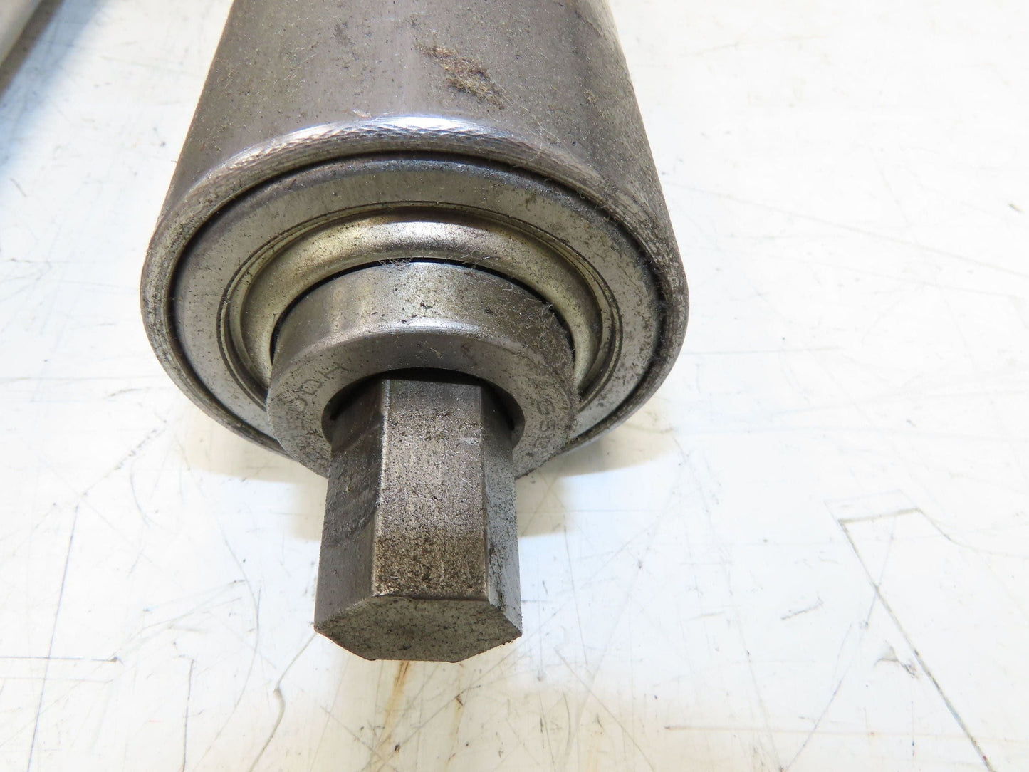 Hytrol 2.5" Snub Idler Roller 18" Hytrol Conveyor 15"BF 11/16" Hex Lot of 2