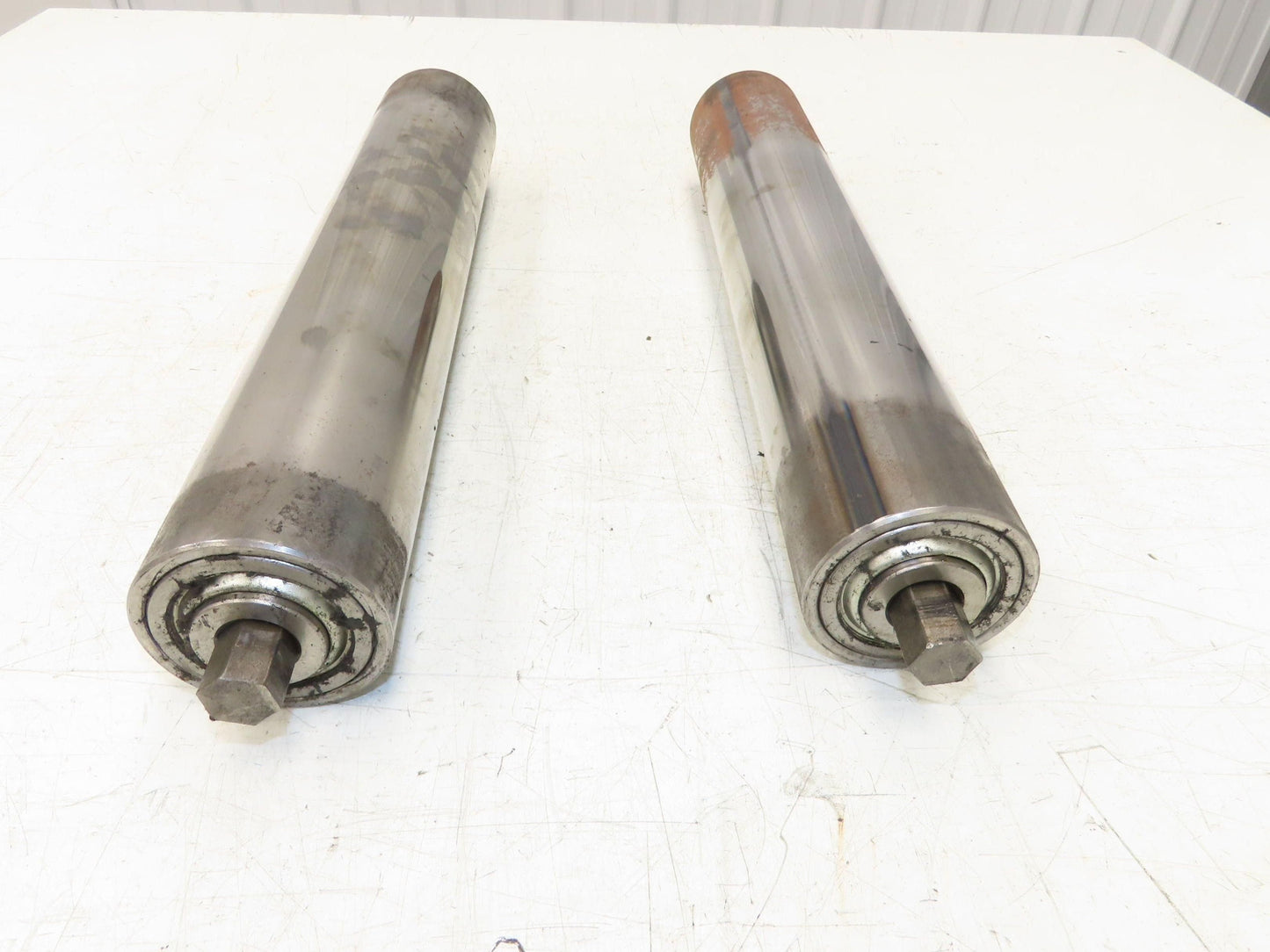 Hytrol 2-5/8" Snub Idler Roller 18" Hytrol Conveyor 15"BF 11/16" Hex Lot of 2