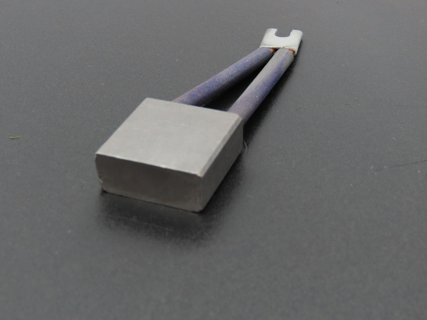 Yale 135650144 Carbon Motor Brush 1/2"x1-1/4"x1-1/4"