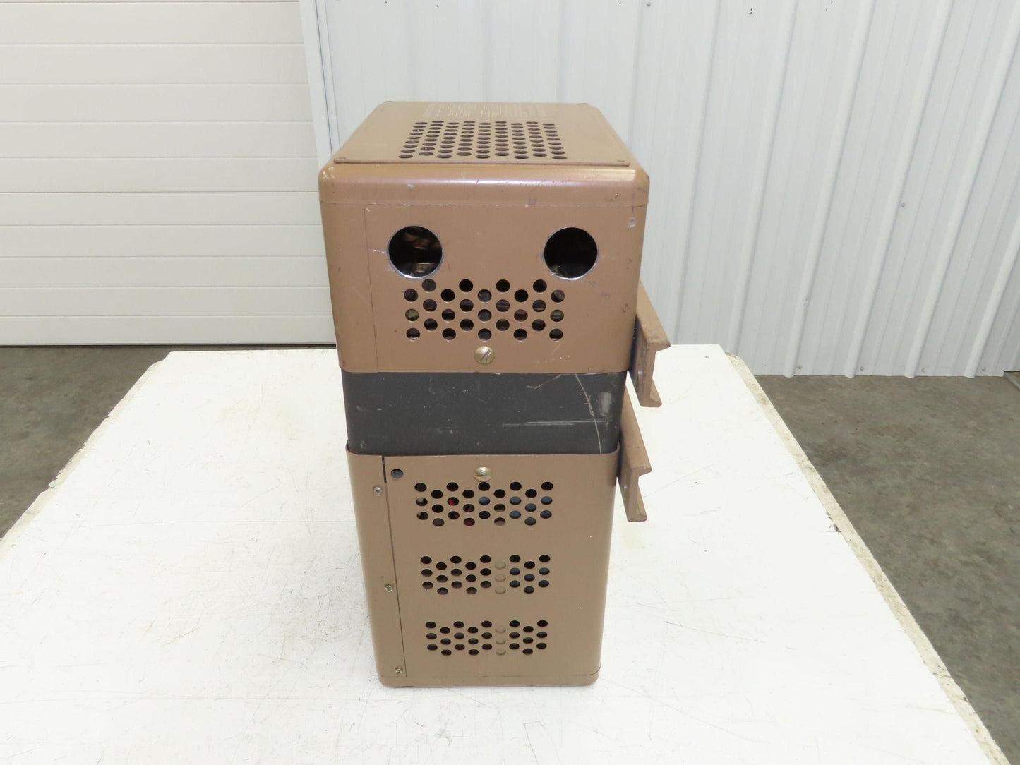 Sola 23-26-220 Constant Voltage Transformer 2kva 2000va HV 240/480 LV 120/240