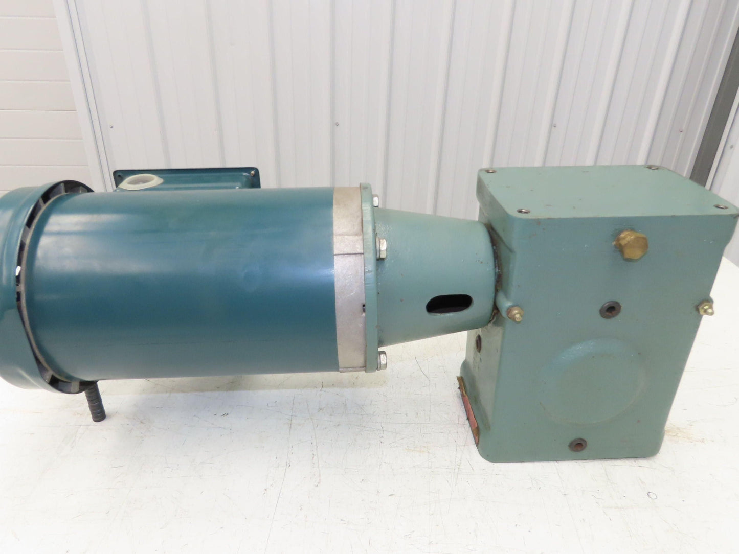 Hytrol 5AC-20-1-RH Conveyor Drive Gearmotor 20:1 Reducer 2Hp 460V 3PH 145TC