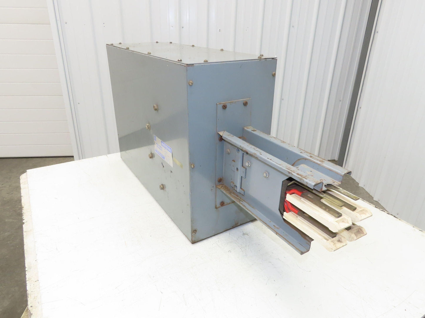 Westinghouse 56-E-6738 Pow-R-Way Busway 600A 277/480V 3P 4W Lug End Tap Box