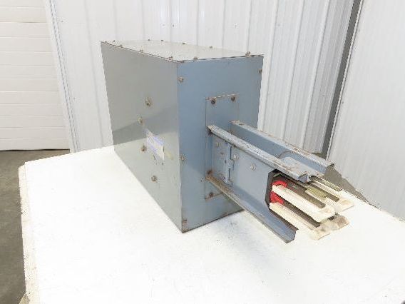 Westinghouse 56-E-6738 Pow-R-Way Busway 600A 277/480V 3P 4W Lug End Tap Box