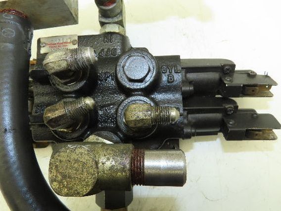Big Joe PDH-40-106 Forklift Walkie Stacker Hydraulic Control Valve Assembly